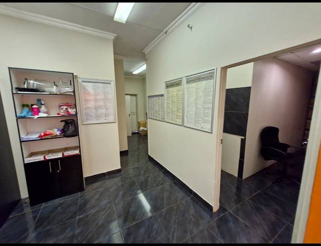 110M² RETAIL TO LET IN BARDENE